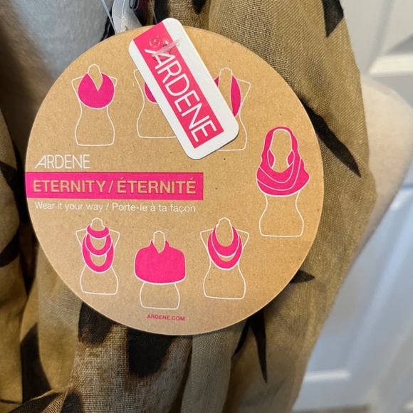 Ardene eternity scarf - Picture 4 of 6